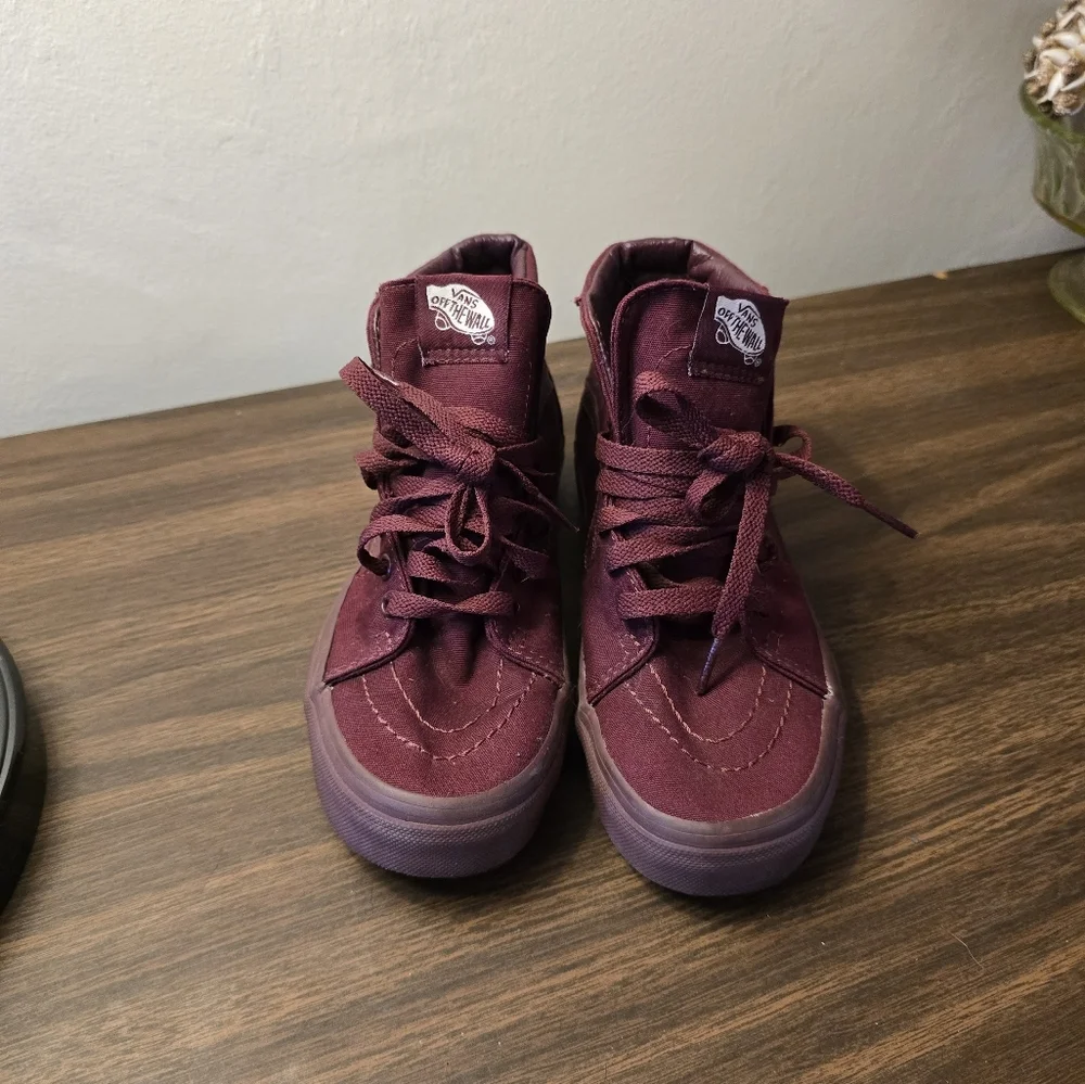 Vans Boys Burgundy High-Top Sneakers 3.5